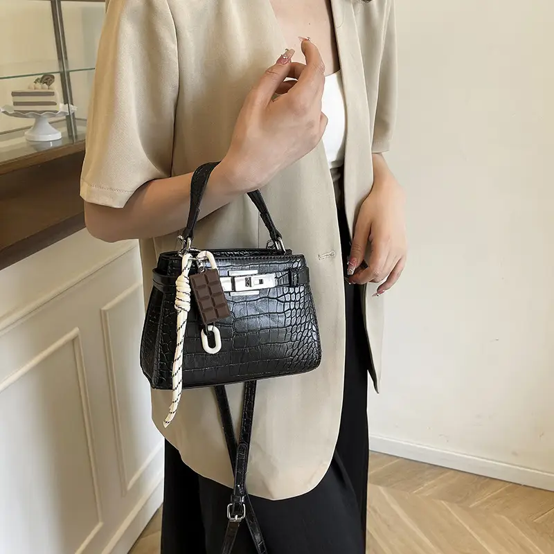 Women's Cream Kelly Crossbody Bag with Strap - Image 9
