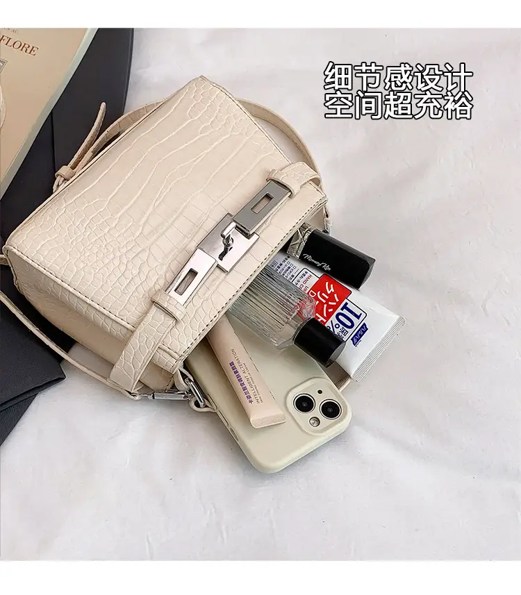 Women's Cream Kelly Crossbody Bag with Strap — feature 8