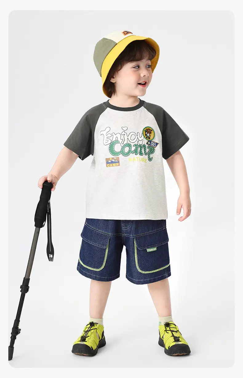 Right European Boys' Summer Outfit T-Shirt Denim Shorts — feature 17