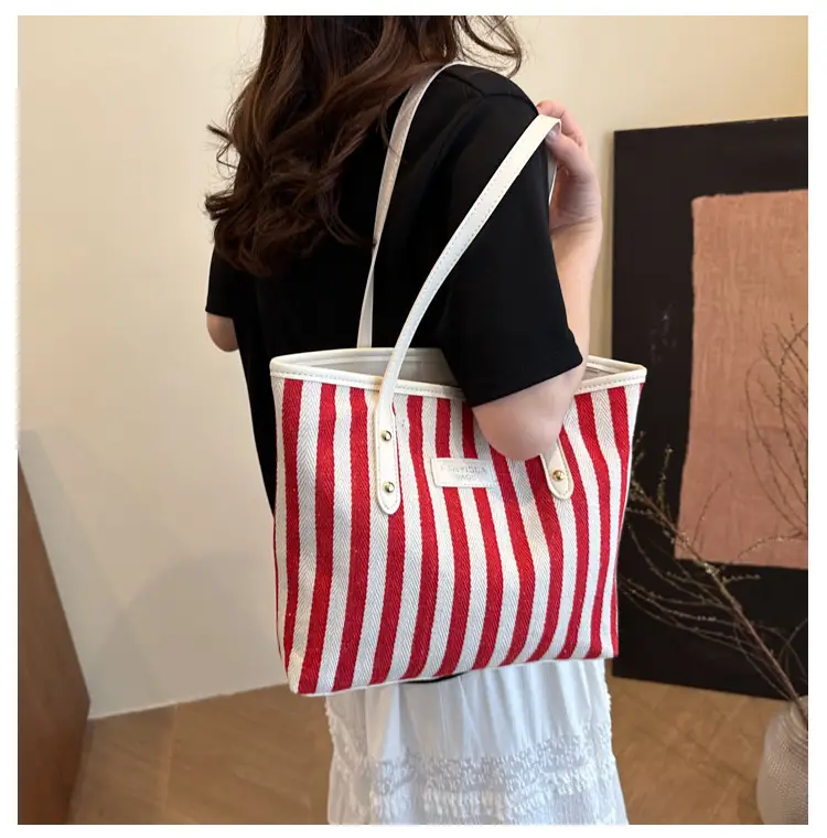 Striped Large Capacity Casual Tote Bag Black White 2025 — feature 10