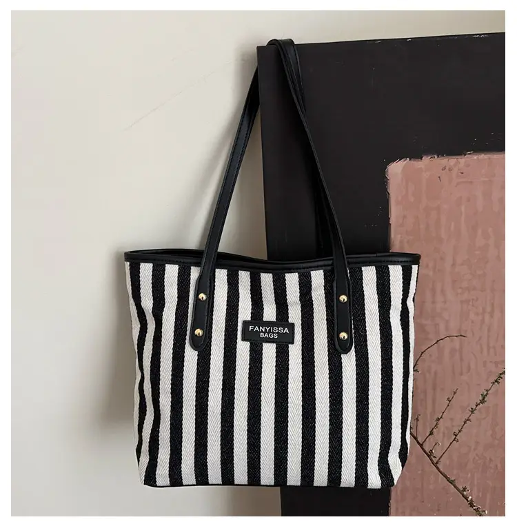 Striped Large Capacity Casual Tote Bag Black White 2025 — feature 28