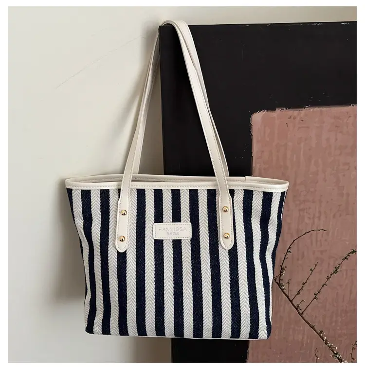 Striped Large Capacity Casual Tote Bag Black White 2025 — feature 29