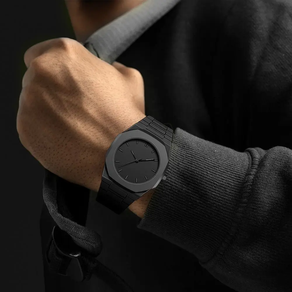 Men's Black Quartz Watch with Chain Strap — feature 3
