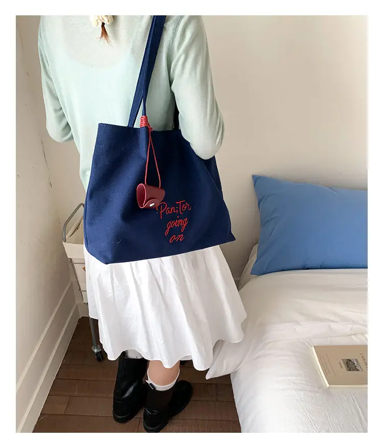 Red Canvas Women's Large Tote Bag 2025 — feature 19