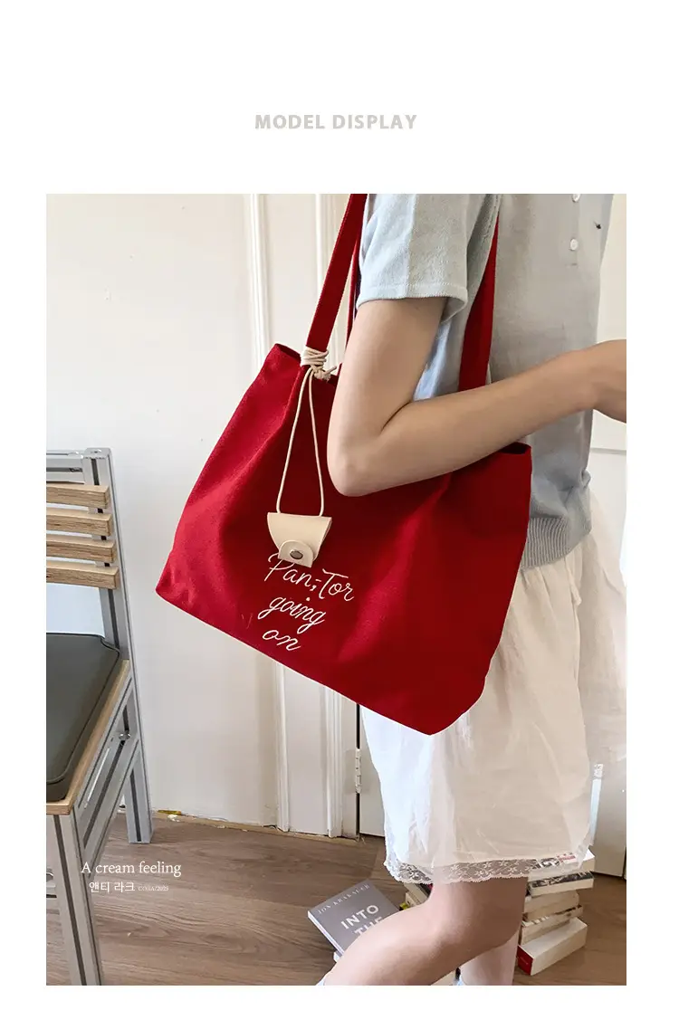 Red Canvas Women's Large Tote Bag 2025 — feature 3