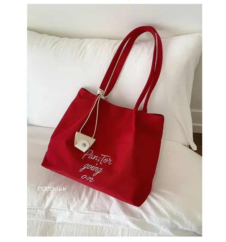 Red Canvas Women's Large Tote Bag 2025 — feature 7