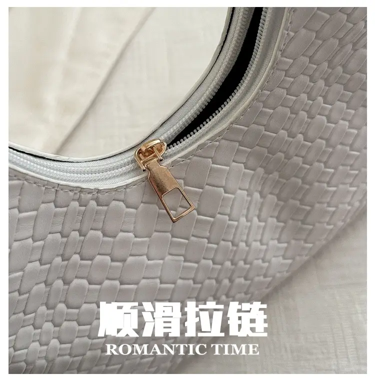 2025 New Summer Woven Commuter Bag Niche Design Large Capacity Single Shoulder Armpit Bag — feature 5