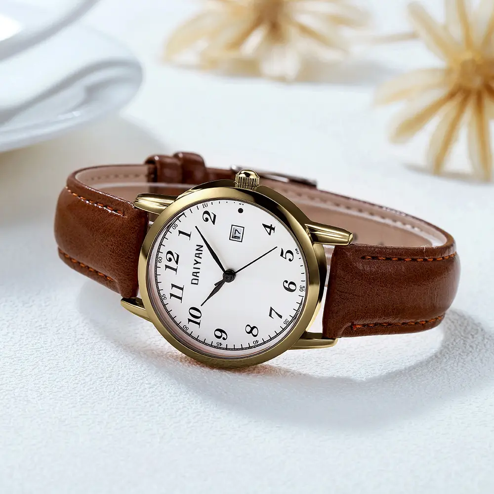 Women's Korean Style Watch with Vintage Leather Strap & Waterproof Quartz — feature 3