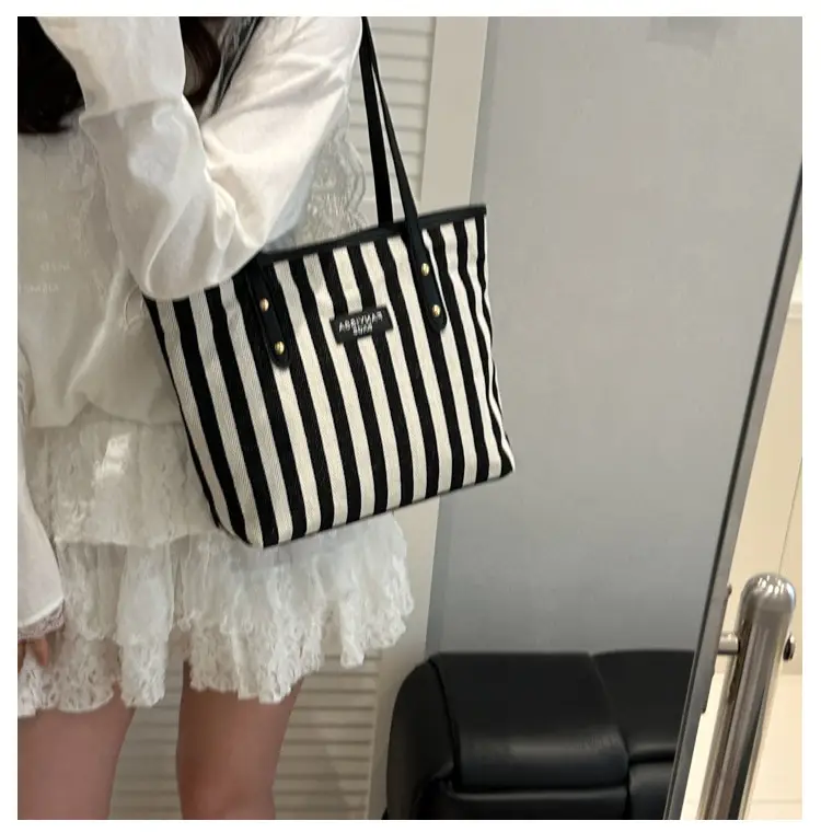 Women's Stripe Shoulder Bag Large Capacity 2025 — feature 15