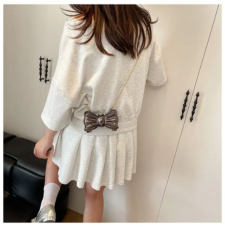Gold Bow Hairpin for Women — feature 17