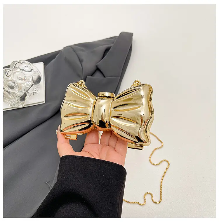Gold Bow Hairpin for Women — feature 4