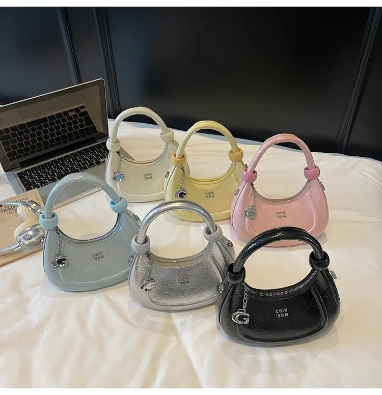 2025 Summer Retro Crescent Shoulder Bag Light Blue — feature 18