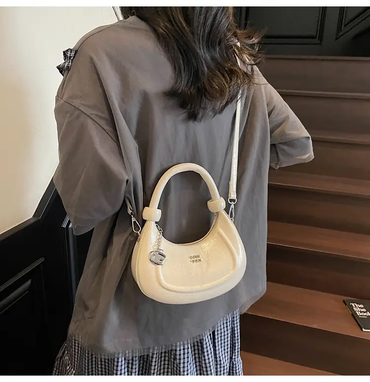 2025 Summer Retro Crescent Shoulder Bag Light Blue — feature 28