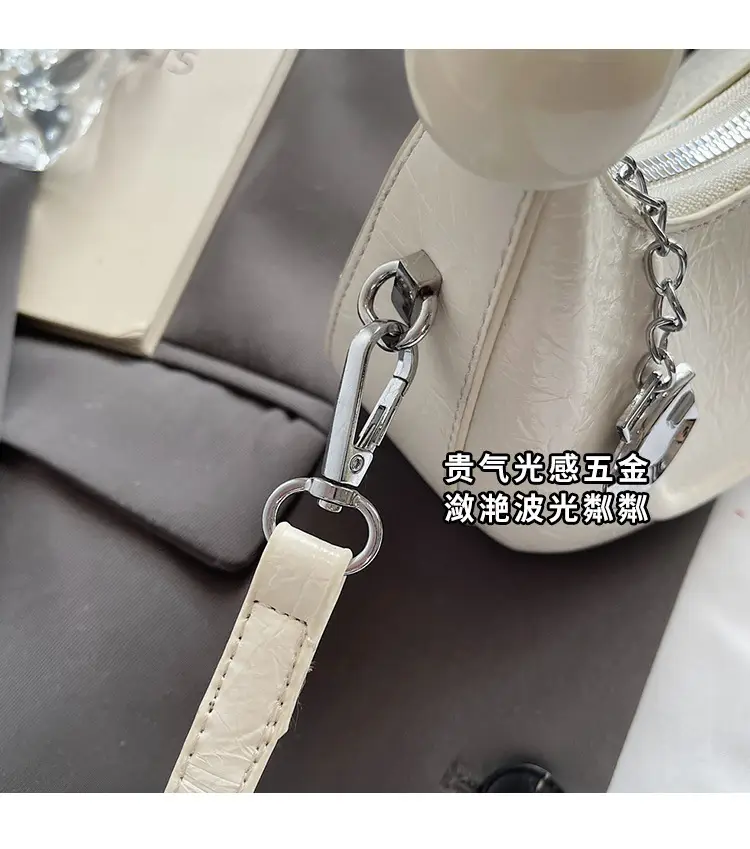2025 Summer Retro Crescent Shoulder Bag Light Blue — feature 4