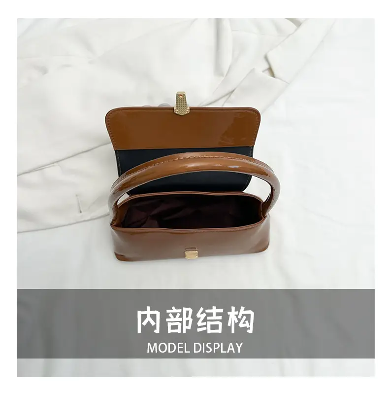 French Retro Shoulder Bag for Women 2025 — feature 7