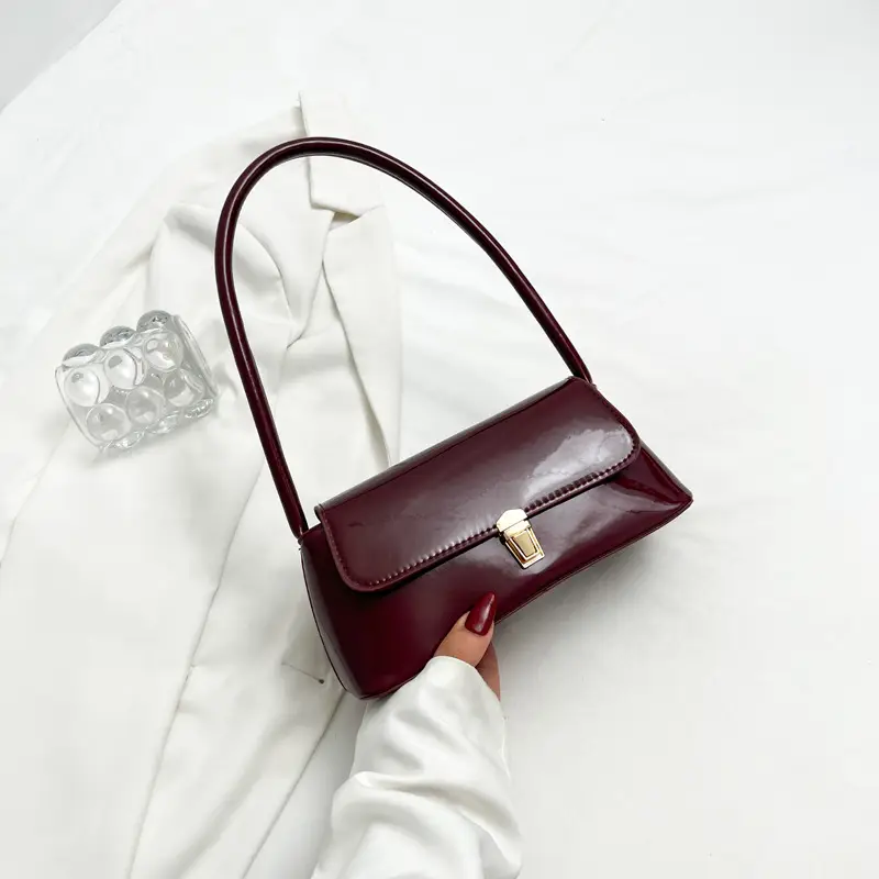 French Retro Shoulder Bag for Women 2025