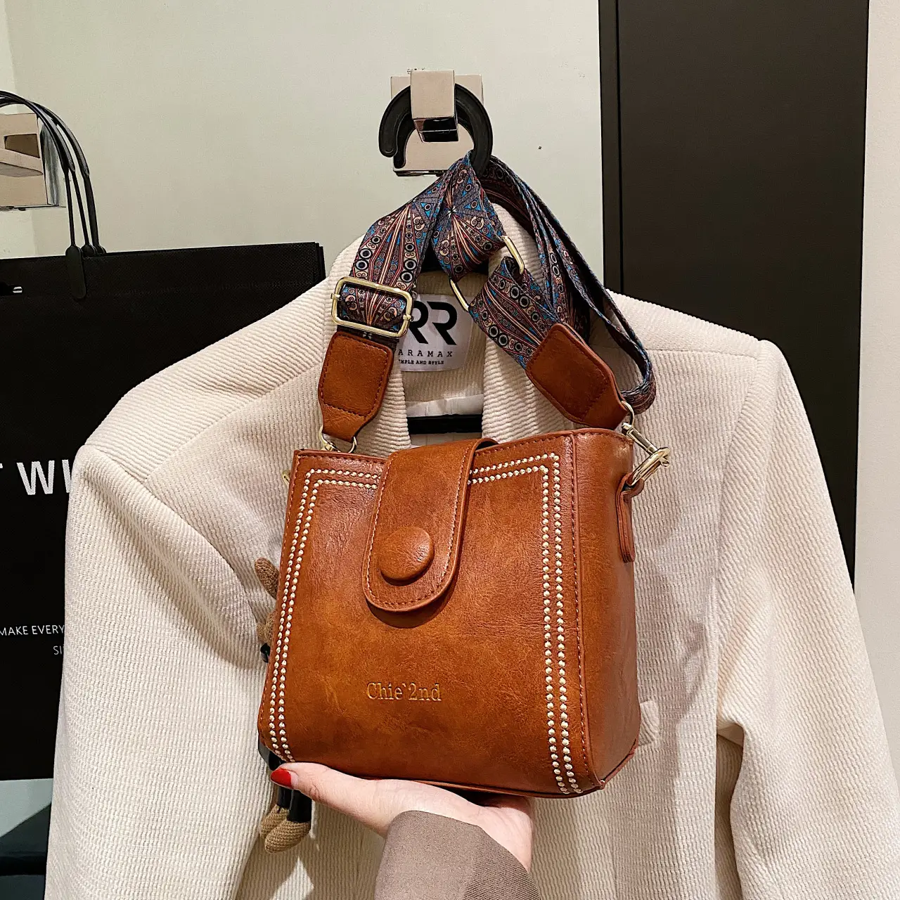 Women's Retro Brown Shoulder Crossbody Bag - Image 8