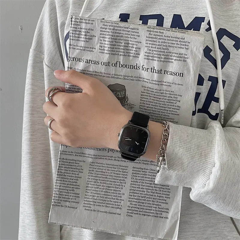 U-Shock Square Watch for Men Women High End Fashion — feature 9