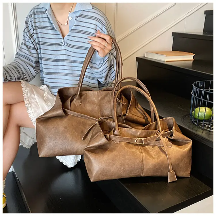 Black Women's Large Capacity Soft Leather Tote Bag — feature 9