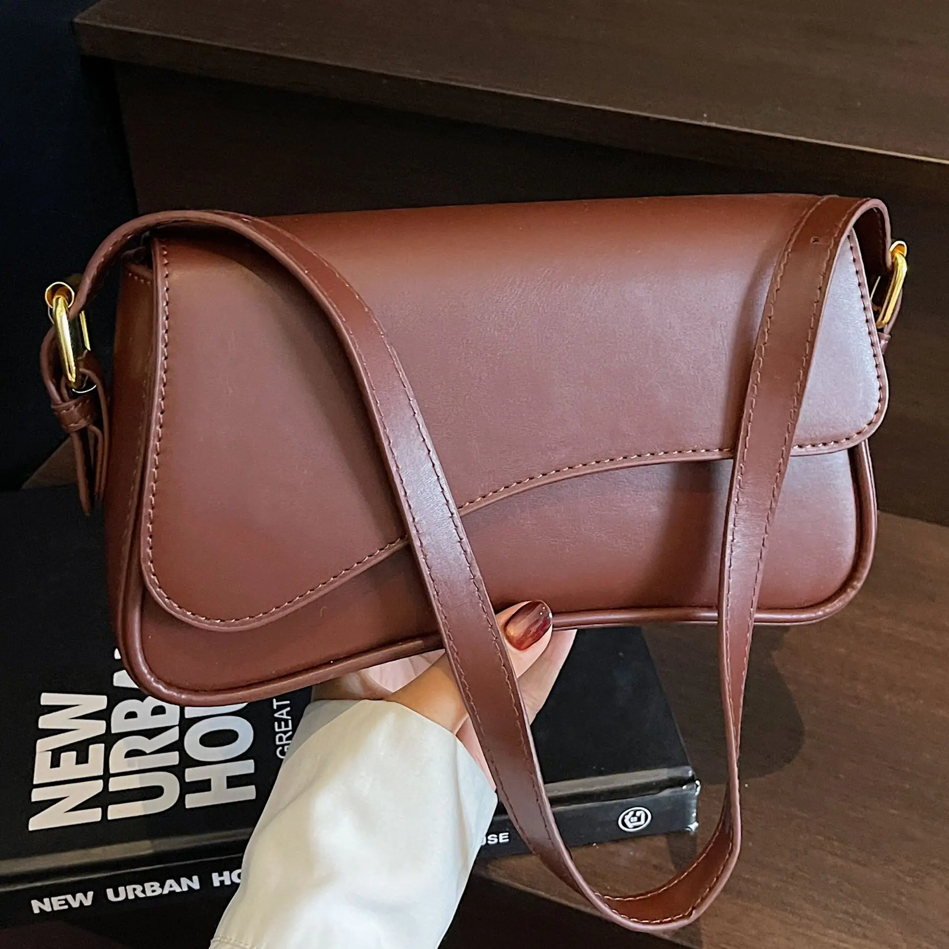 Retro Western Crossbody Bag for Women Brown 2025 - Image 7
