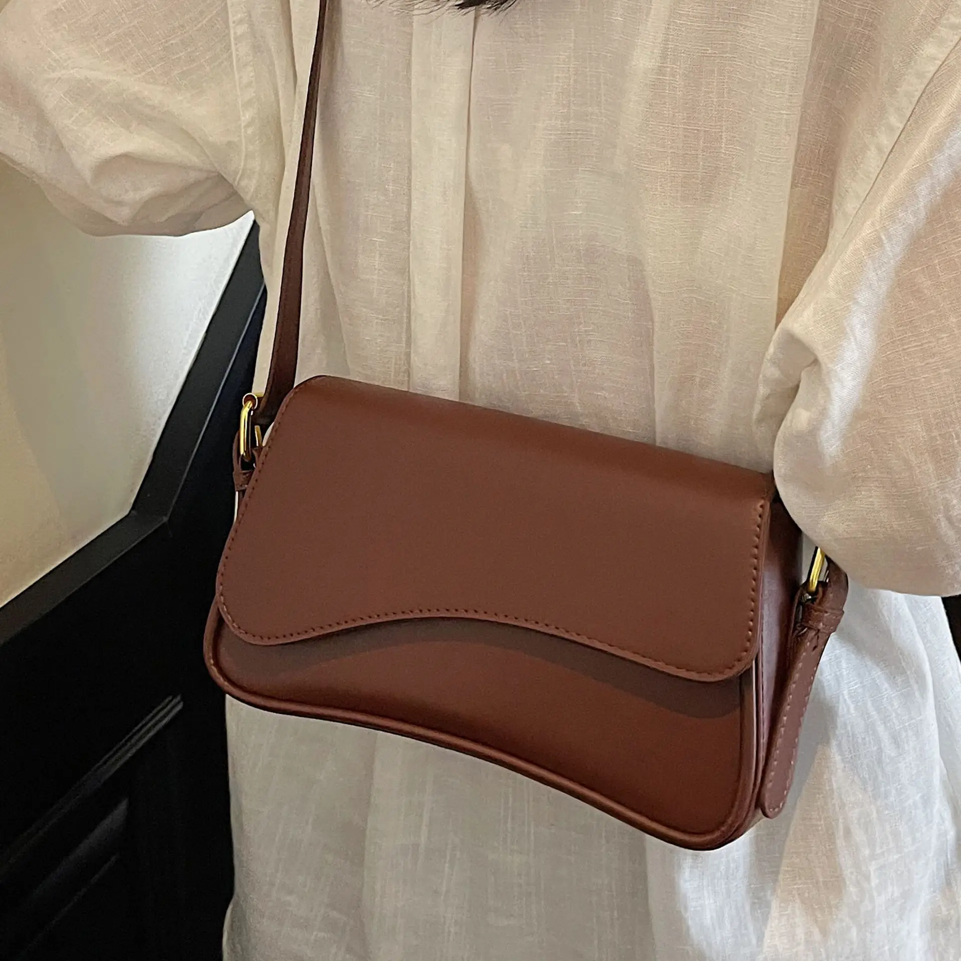 Retro Western Crossbody Bag for Women Brown 2025 - Image 8