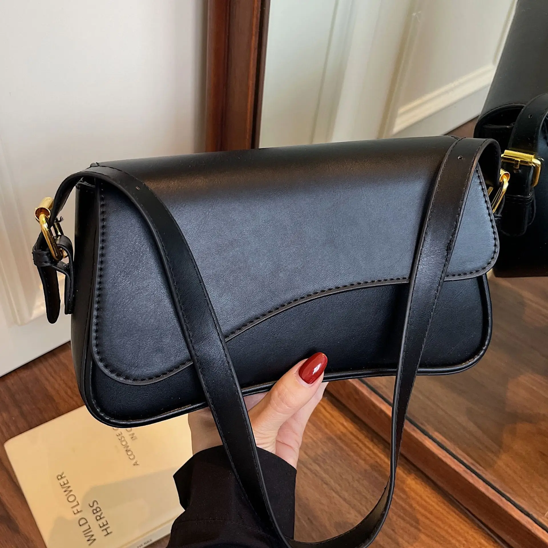Retro Western Crossbody Bag for Women Brown 2025 - Image 9
