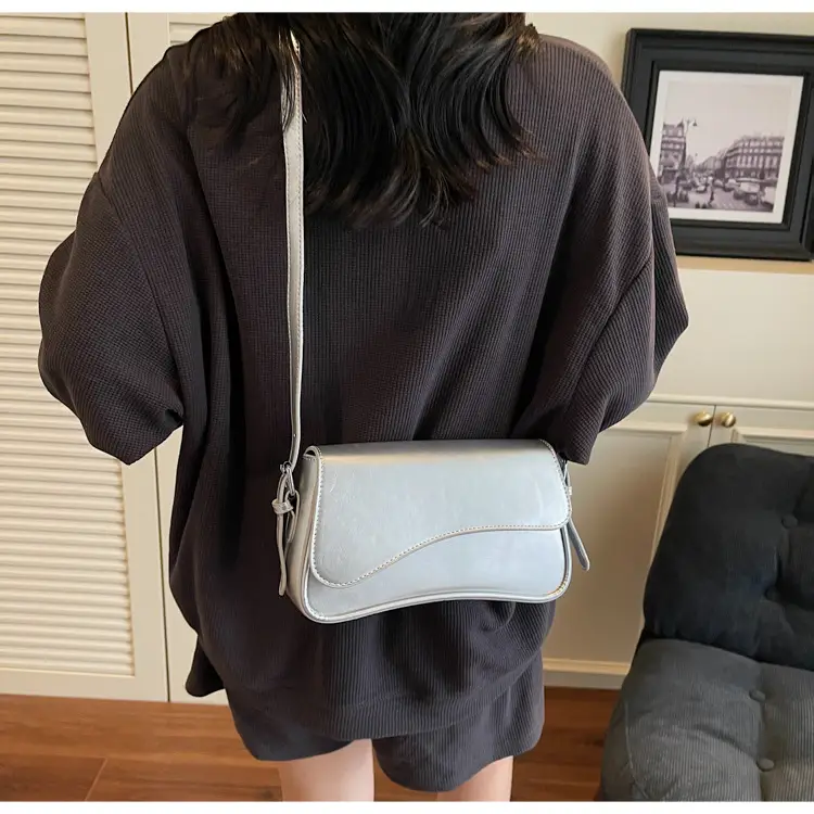 Retro Western Crossbody Bag for Women Brown 2025 — feature 16