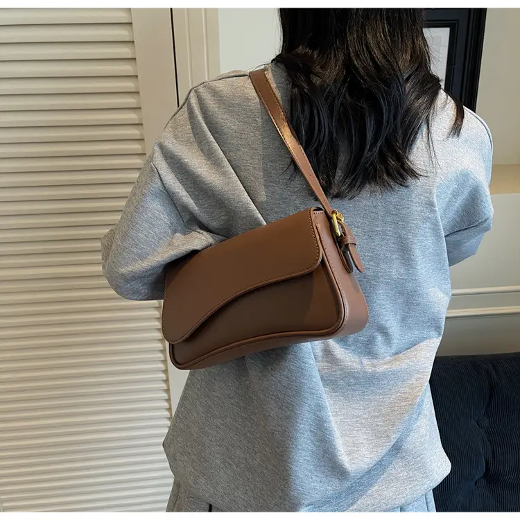 Retro Western Crossbody Bag for Women Brown 2025 — feature 20