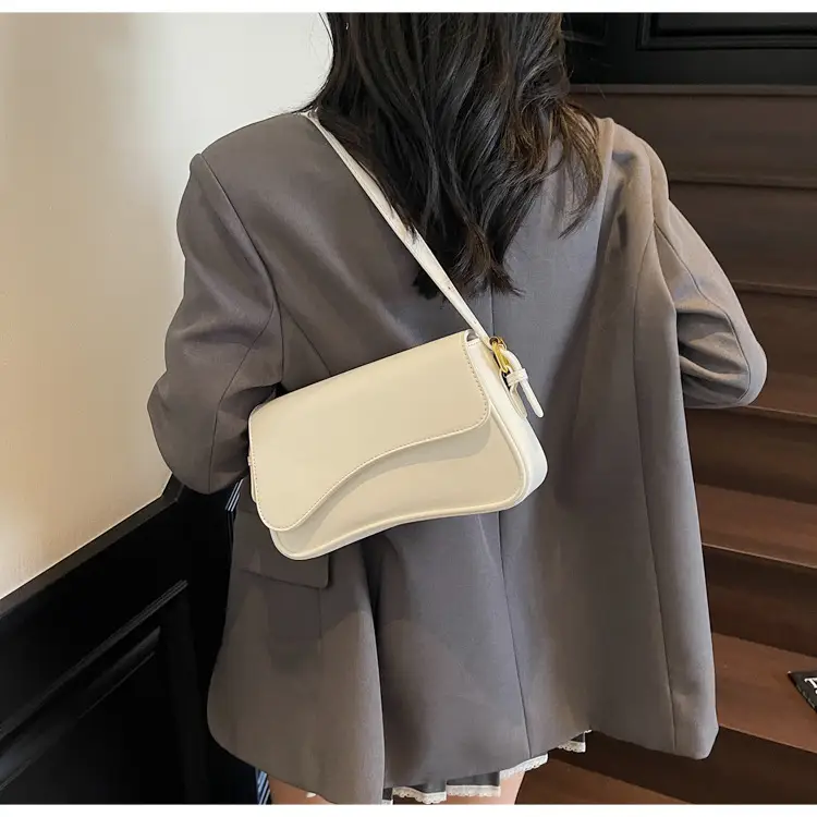 Retro Western Crossbody Bag for Women Brown 2025 — feature 24