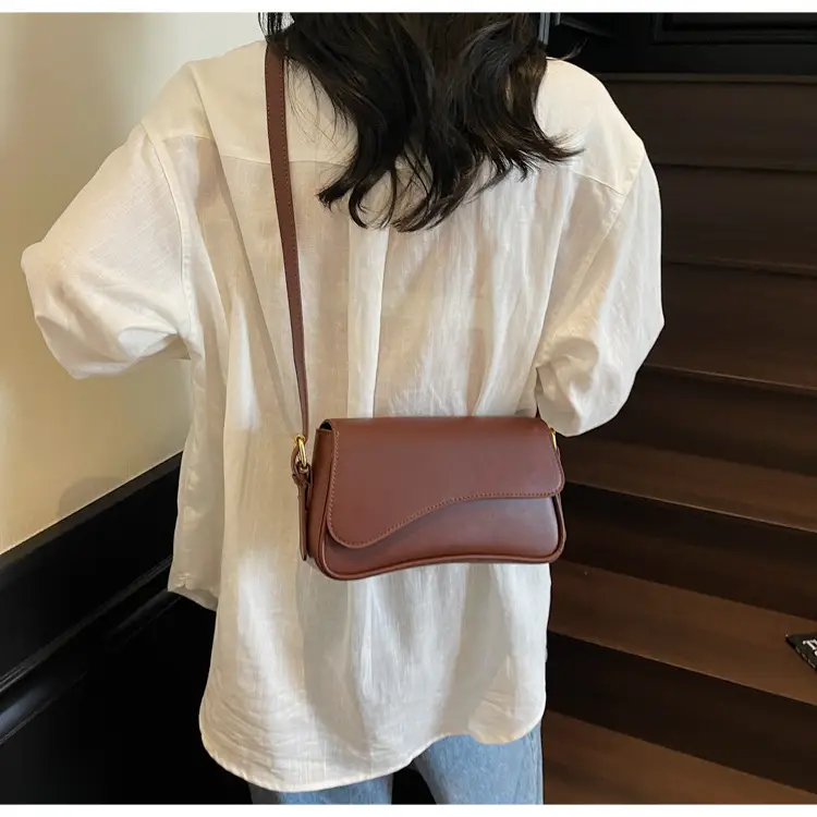 Retro Western Crossbody Bag for Women Brown 2025 — feature 30
