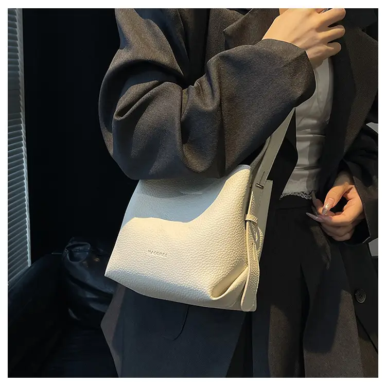 Women's Crossbody Bag Cream Leather 2025 New Trendy — feature 11