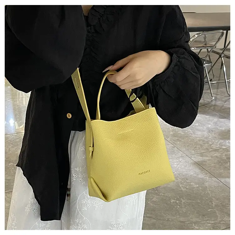 Women's Crossbody Bag Cream Leather 2025 New Trendy — feature 15