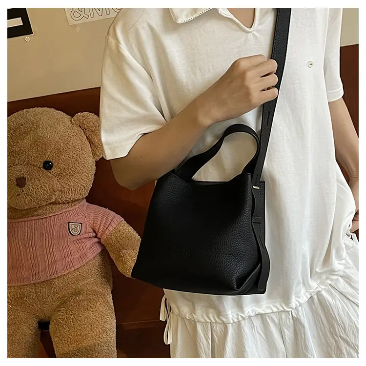 Women's Crossbody Bag Cream Leather 2025 New Trendy — feature 26
