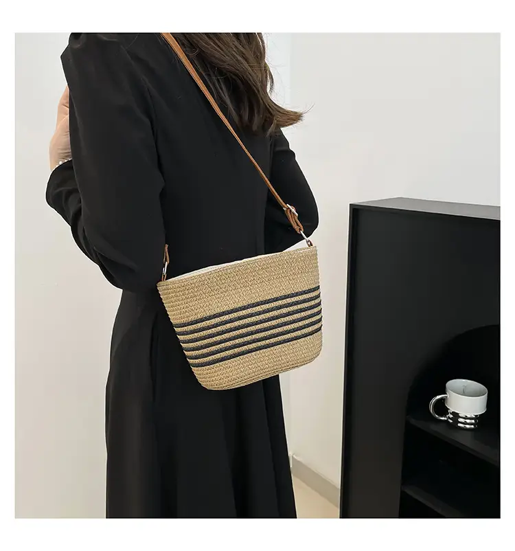 Straw Woven Crossbody Bag for Women — feature 19