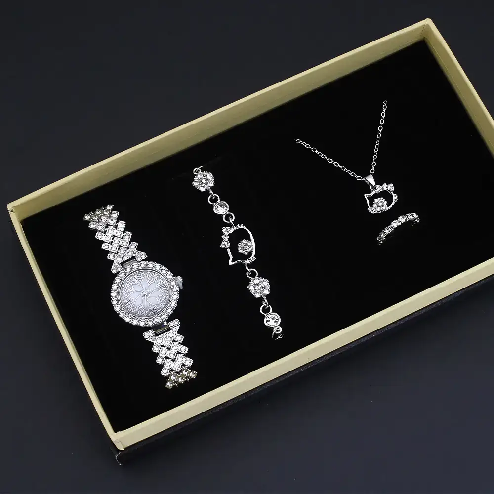Women's Diamond Crown Wristwatch Set Jewelry Set - Image 4