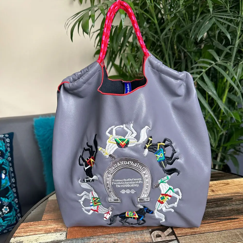 Cross-Border Embroidered Leather Tote Bag Large Capacity Women's Fashionable Bag — feature 7