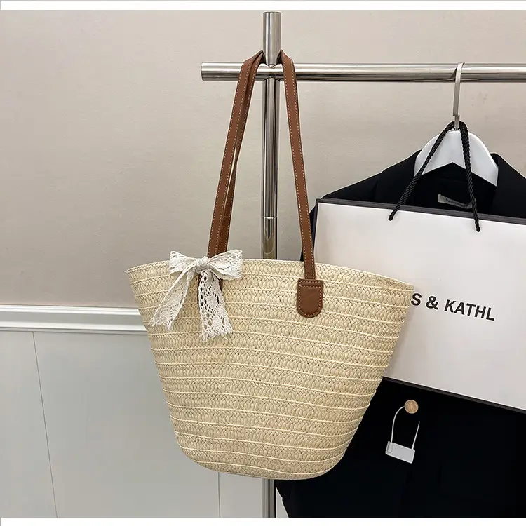 Straw Armpit Bag for Women Large Capacity Beach Travel — feature 15