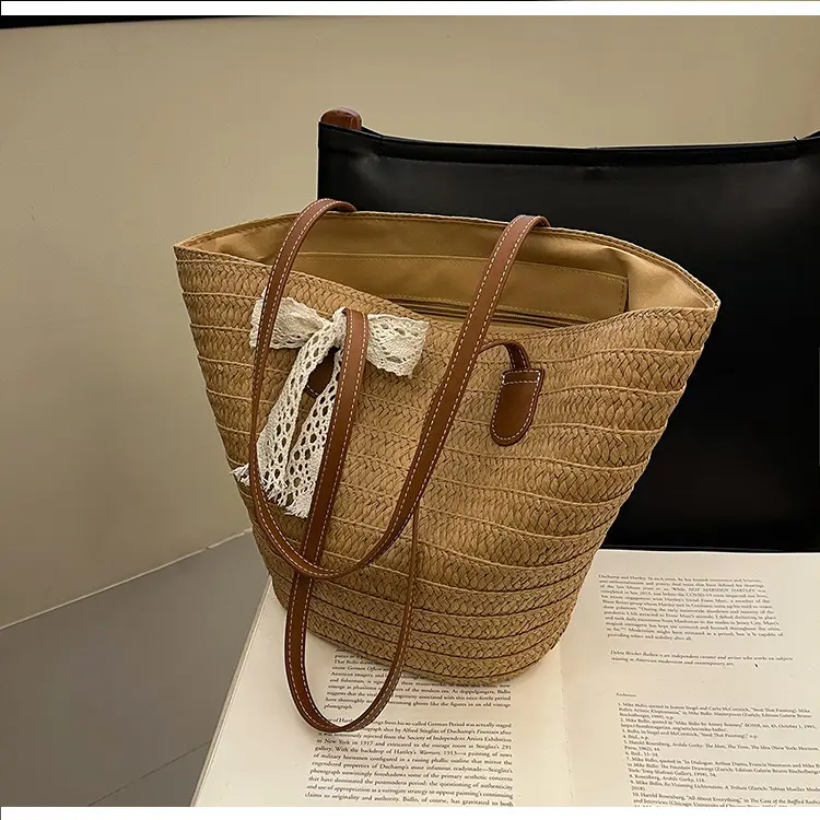 Straw Armpit Bag for Women Large Capacity Beach Travel — feature 17