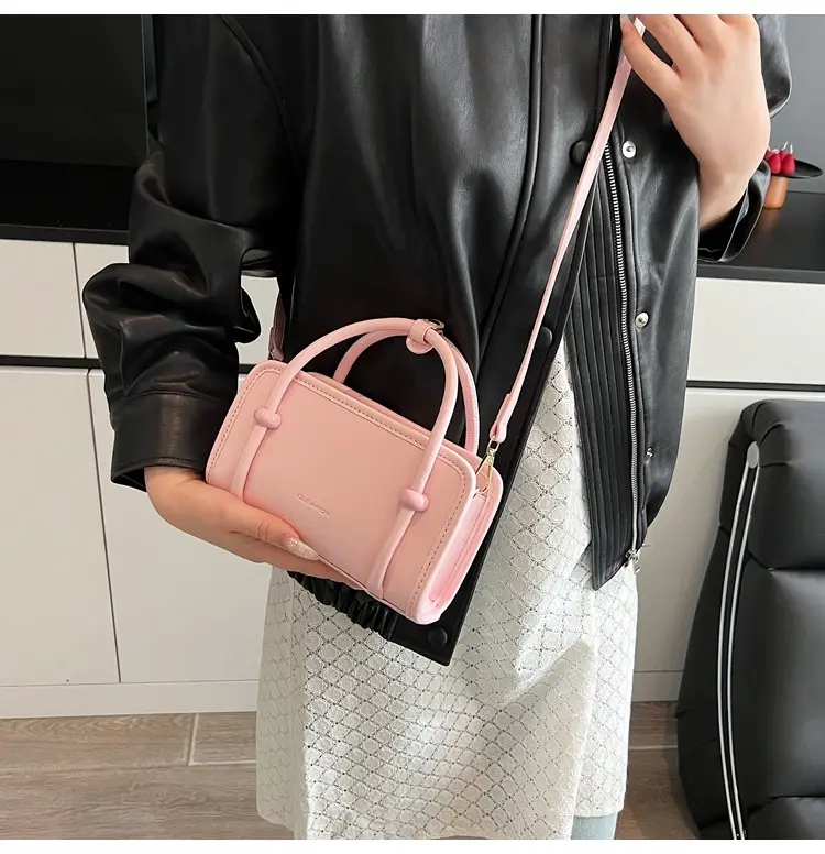Cute Girl's Square Bag with Teddy Bear Keychain — feature 11