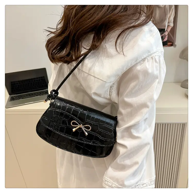 Red Bow Knot Crossbody Bag for Women — feature 26