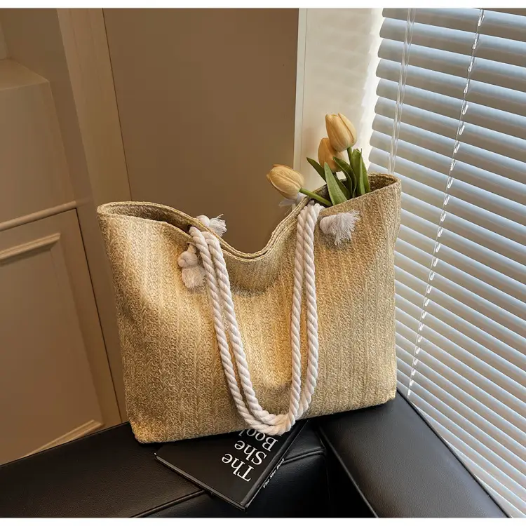 Straw Woven Shoulder Bag Large Capacity Women - Image 2