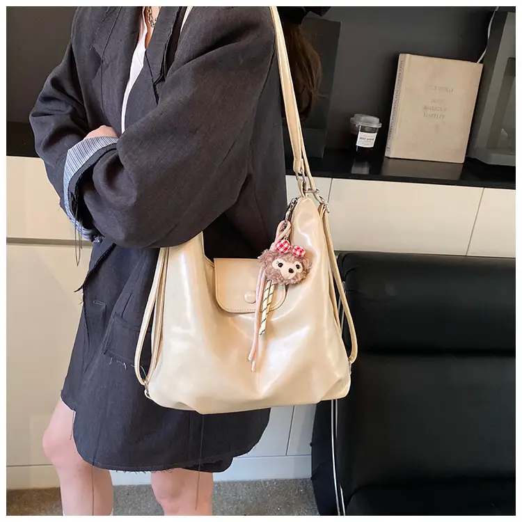 Women Cross-Border Retro Tote Bag Beige 2025 — feature 12