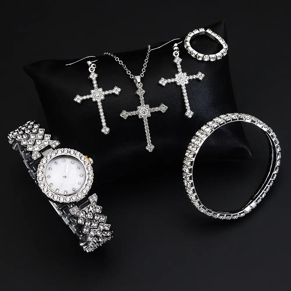 Women's High-Looking Diamond Quartz Watch Set - Image 4