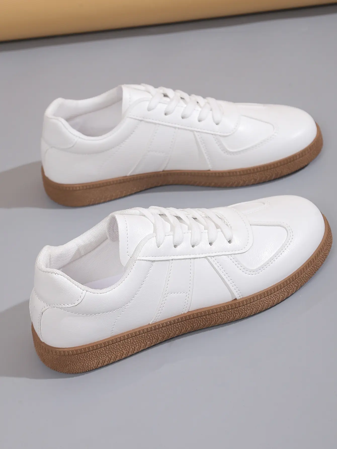 White Cross-Border Casual Sneakers Flat 2025 — feature 5