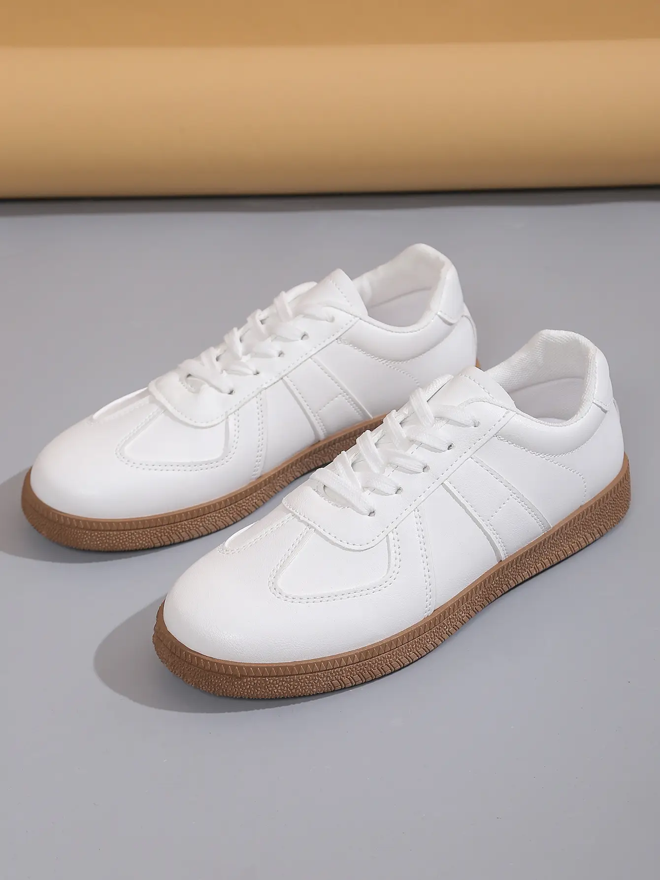 White Cross-Border Casual Sneakers Flat 2025 — feature 6
