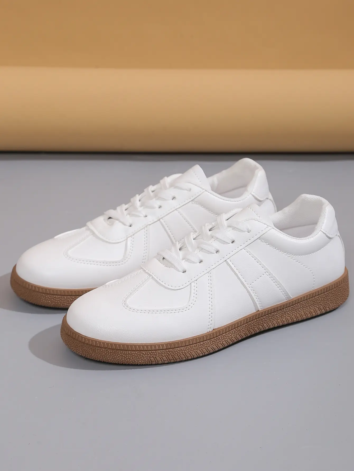 White Cross-Border Casual Sneakers Flat 2025 — feature 7