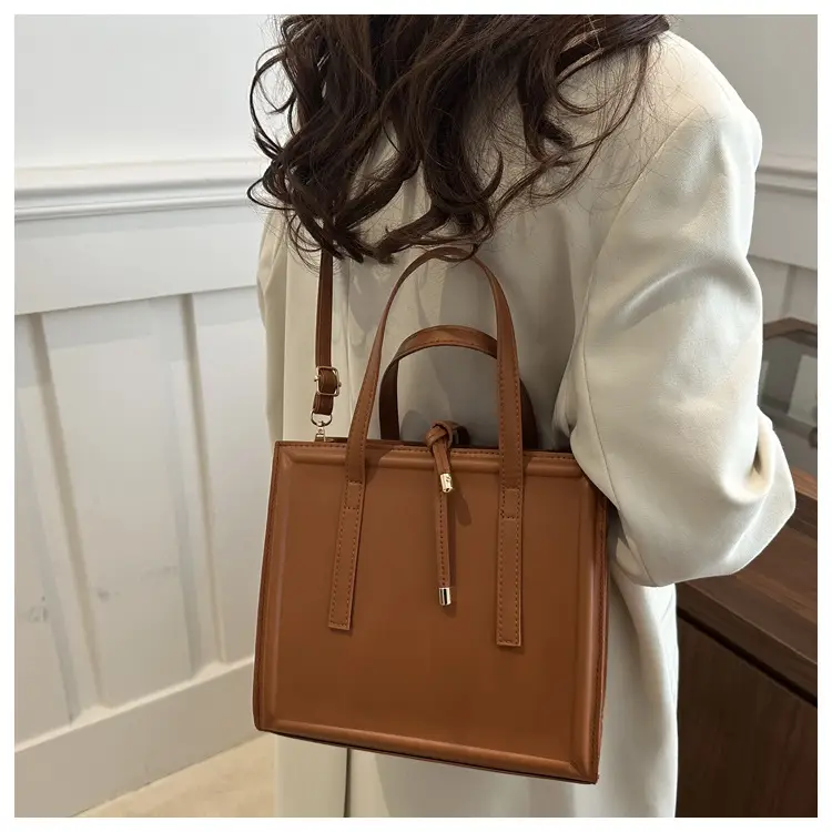 2025 New Trendy Square Bag for Women — feature 15