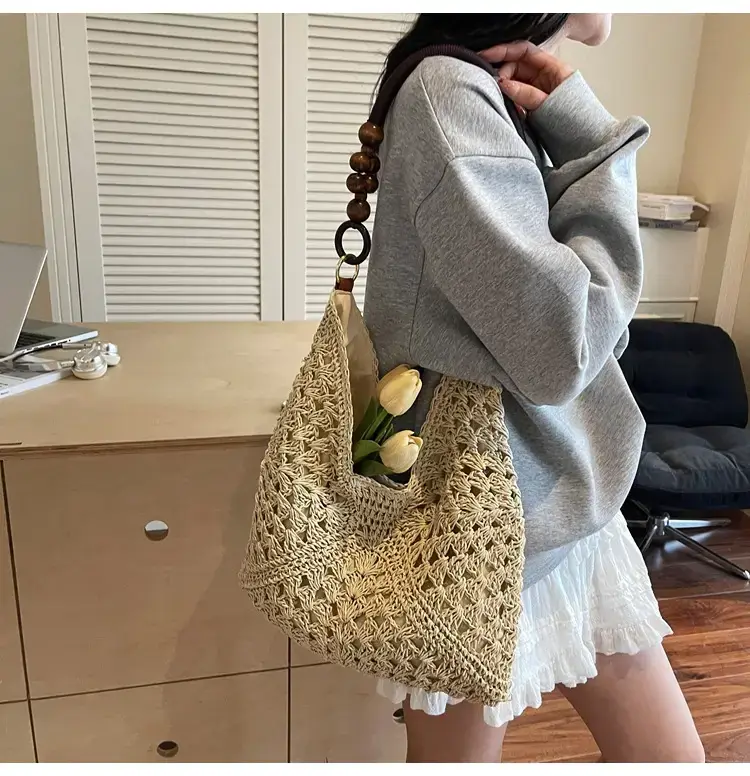 Trendy Straw Shoulder Bag for Women 2026 — feature 12