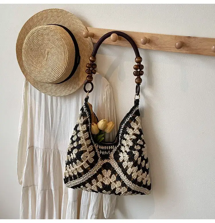 Trendy Straw Shoulder Bag for Women 2026 — feature 33