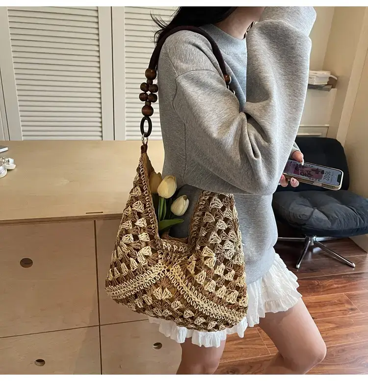 Trendy Straw Shoulder Bag for Women 2026 — feature 9